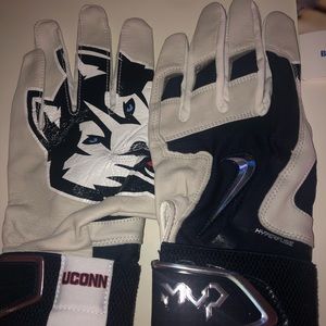 NCAA UCONN HUSKIES NIKE BATTING GLOVES